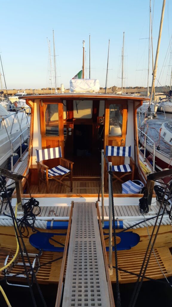 Giam-Portofino Pilot-1973-legno-dettaglio pozzetto-in vendita