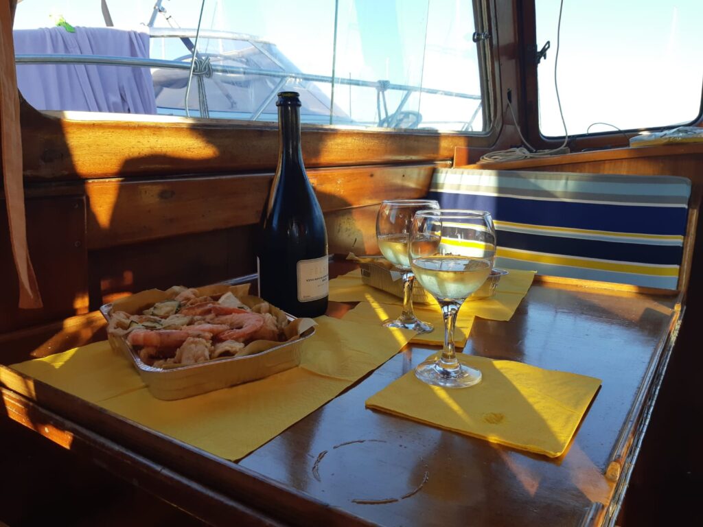 Giam-portofino pilot-1973-legno-dinette 2